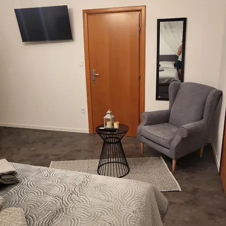 Apartment Andiks *